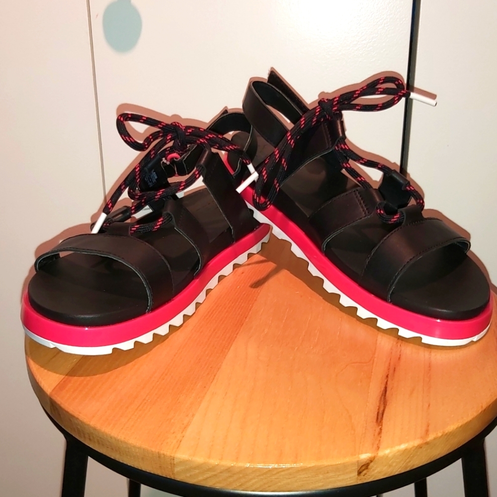 NEW SOREL Roaming Lace-Up Gladiator Sandal
